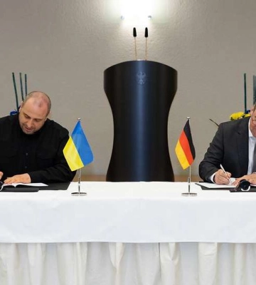 Уряд Німеччини пообіцяв EUR5 млрд євро військової допомоги для Україні – ЗМІ