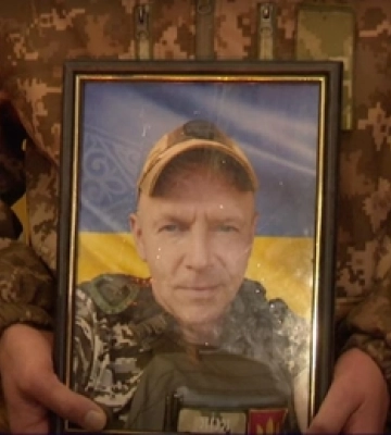У Луцьку попрощались з воїном Олександром Житковським, серце якого зупинилось під час відпустки (відео)