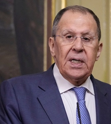 Глава МЗС Туреччини обговорив з лавровим зусилля щодо припинення війни в Україні