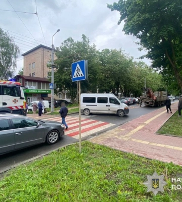 У Тернополі під колесами вантажівки загинула жінка похилого віку - розпочато слідство