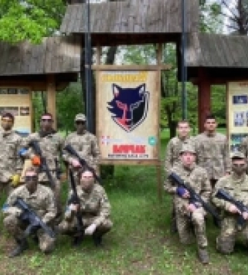 Старшокласники Володимирської громади проходять військово-патріотичні вишколи у Вовчаку