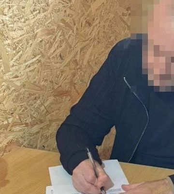 Посадовця міграційної служби Одещини підозрюють у недостовірному декларуванні на 83 млн грн