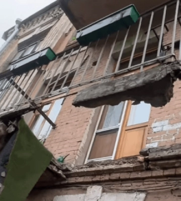 В Киеве на американского режиссера упал балкон