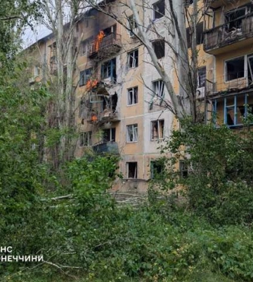 Враг обстрелял Константиновку: вспыхнул пожар, погиб человек