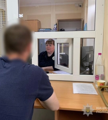 У Сумах повідомлено про підозру підлітку, який погрожував підірвати школу та вимагав гроші
