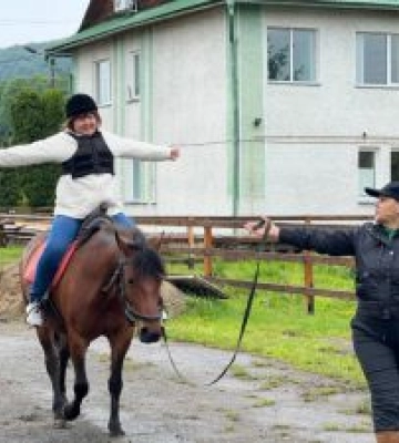 Ветерани та члени сімей загиблих воїнів з Київщини оздоровлюються на Косівщині
