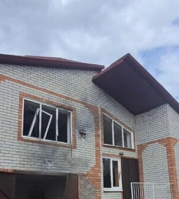 Дві людини постраждали внаслідок обстрілів Нікопольщини. ФОТОрепортаж