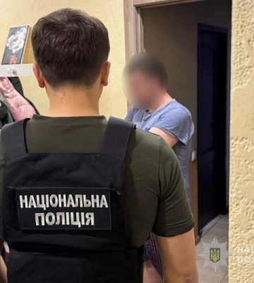 На Сумщині повідомлено про підозру молодику, який зваблював та розбещував неповнолітню дівчинку