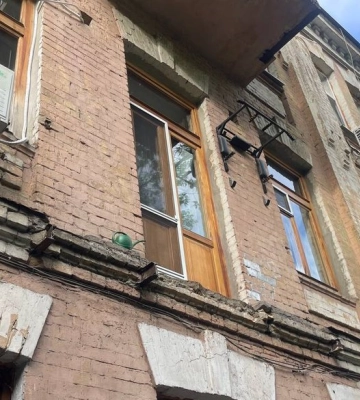 Обвал балкона в Киеве под режиссером Уолтерсом: в КГГА объяснили, почему не проверили здание