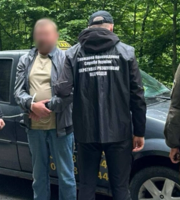 На Закарпатті затримали чоловіка, який переправляв ухилянтів через Тису за $8 тисяч