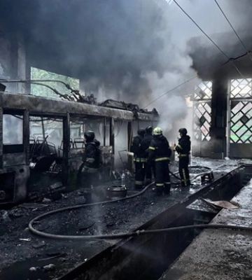 Удар по Харькову: повреждены более 30 домов и транспортное депо