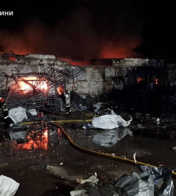На Одещині російські “шахеди” розбомбили склад “Нової пошти”