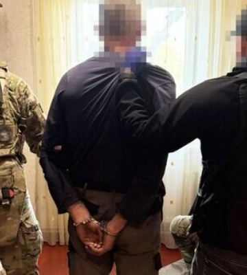 Наводив ракети РФ на аеродроми ЗСУ: СБУ затримала агента ФСБ на Хмельниччині