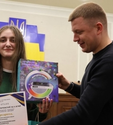 Гордість Волині: у Луцьку відзначили юних інтелектуалів та їхніх наставників 