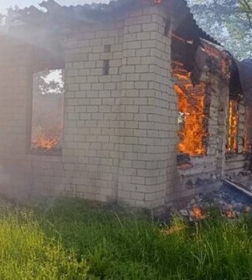 Росіяни скинули вибухівку з дрона у Семенівці на Чернігівщині, троє поранених