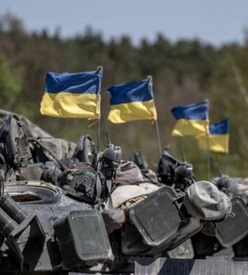 На Закарпатті викрили місцеву мешканку, яка «злила» у соцмережу пересування військової техніки