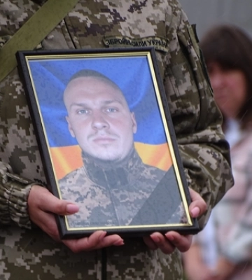 На Волині попрощалися із 23-річним воїном Любомиром Дячуком 