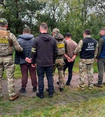 Шість тисяч доларів за втечу: на Волині затримали організатора незаконного переправлення за кордон