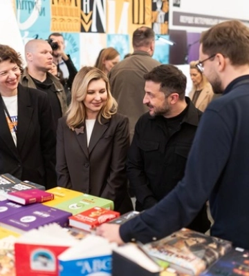 Зеленский выбрал "Убить тирана" на Книжном Арсенале в Киеве