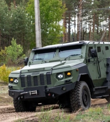 Українські військові отримають новий бронеавтомобіль «Варта-2»: чим він особливий