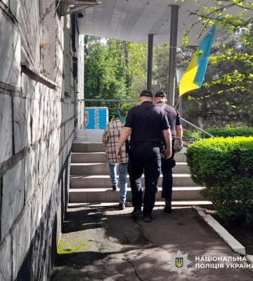 На Одещині мати поранила сина-підлітка ножем: її взяли під варту