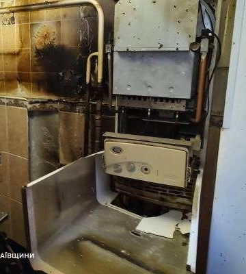 Вибух газу в Миколаєві: зруйнована квартира, важко поранена жінка, евакуйовано 25 людей (ФОТО, ВІДЕО)