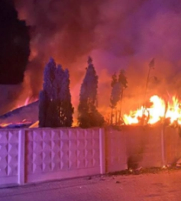 Масована атака на Полтавщину: ворог влучив у будівлю одного з підприємств