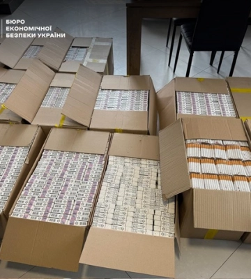 На Волині місцеві облаштували нелегальне виробництво сигарет у дитячому таборі
