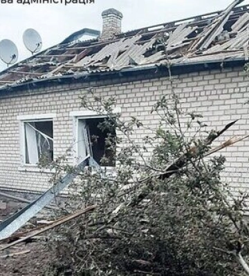 Рашисти вдарили КАБом по селу у Запорізькій області: загинула 9-річна дівчинка, поранено 16-річного юнака. ФОТО
