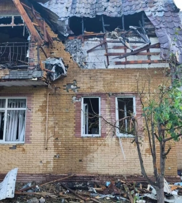 В Днепропетровской области в результате удара россиян два человека ранены: подробности