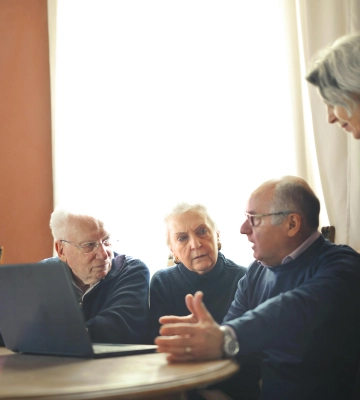 Додаткові виплати після 60: хто з українців може претендувати на гроші, крім пенсії