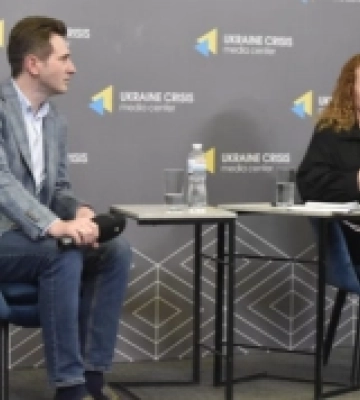 У Дніпрі розвінчали російські міфи про історію Січеславщини: ключові висновки експертів