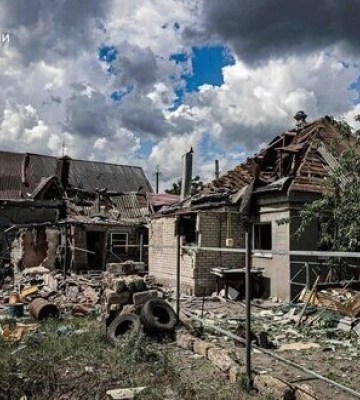7 людей постраждали через удар КАБів по передмістю Харкова, є руйнування. ФОТОрепортаж