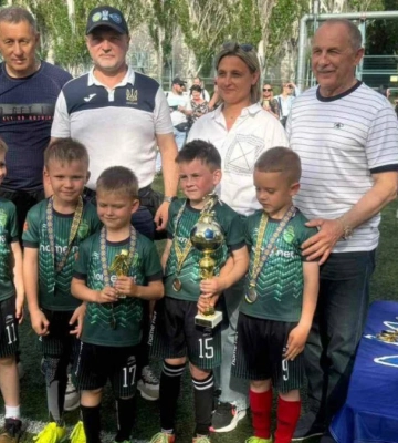 Херсонські футболісти здобули друге місце на обласному кубку у Миколаєві