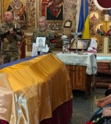 У Полтавській громаді провели в останню дорогу загиблого Захисника України