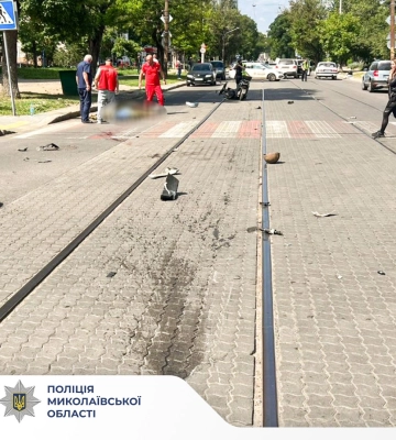 Миколаївська поліція шукає свідків ДТП, в якій загинув чоловік та постраждала жінка