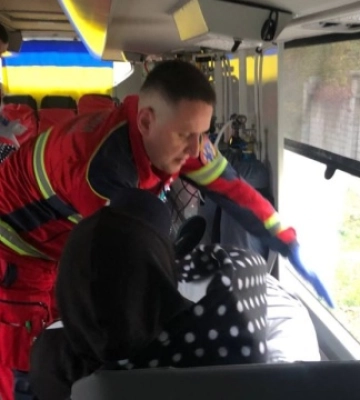 Рятувальники евакуювали з Хотінської громади на Сумщині літнє подружжя