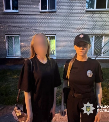 Роменські поліцейські розшукали зниклу неповнолітню в Києві