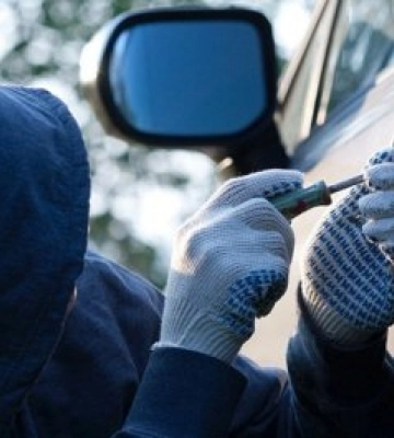 У Миколаєві поліцейські викрили місцевого мешканця на незаконному заволодінні авто
