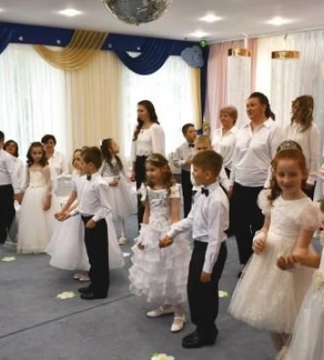 У Рівному в реабілітаційному центрі влаштували свято для дошкільнят