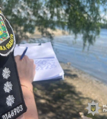 Поліція Полтавщини з’ясовує обставини загибелі жінки, тіло якої знайшли в річці Дніпро