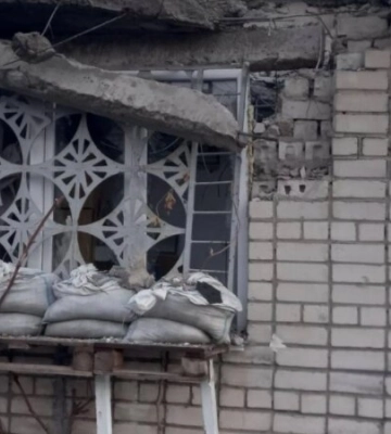 Військові РФ скинули з дрона вибухівку на цивільне авто у Білозерці, є поранені 