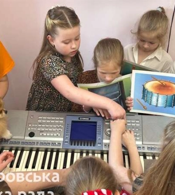 Мистецькі школи Дніпра запрошують дітей на новий навчальний рік
