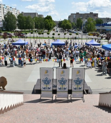 У луцьких парках влаштували свята для дітей. Фото
