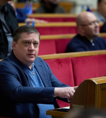 Отримав відповідь на звернення щодо скасування горезвісних наказів Міносвіти №1112 та №1276, - Роман Іванісов