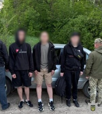 Полицейские в Одесской области задержали дельца за незаконную переправку мужчин через границу