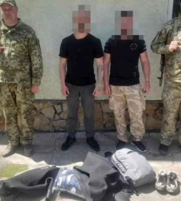 На Вінниччині затримали ухилянтів-велосипедистів у гідрокостюмах