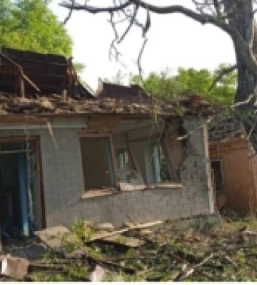У селі на Кіровоградщині триває ліквідація наслідків ворожої атаки. ФОТО