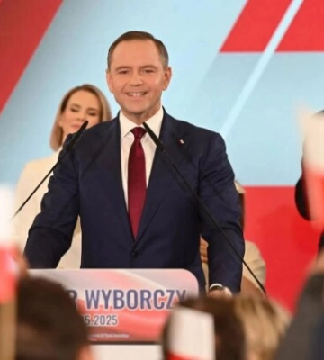Навроцький прорахувався: експерт пояснив, чому скандал з орденами консолідував українську владу