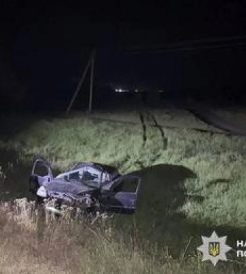 ДТП на Полтавщині: легковик злетів у кювет, одна людина травмована